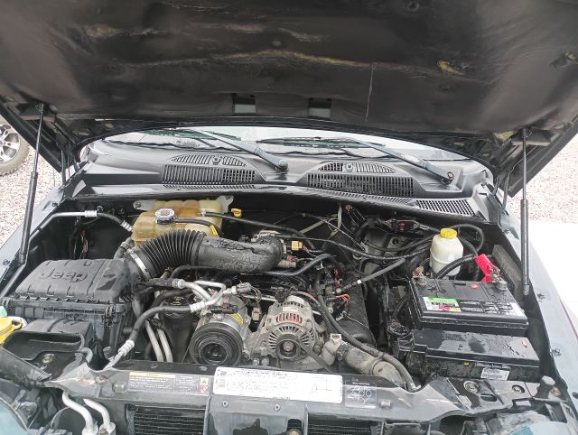 2006 LIBERTY SPORT 4X4 (13).jpg